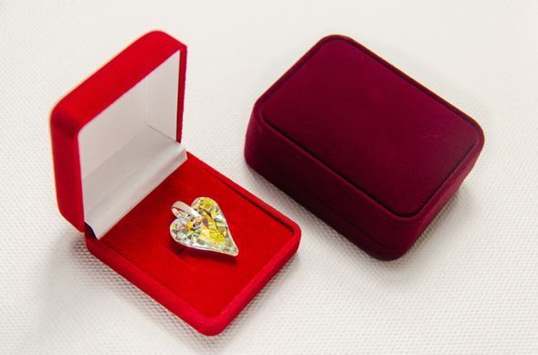 Жіночий срібний кулон Swarovski