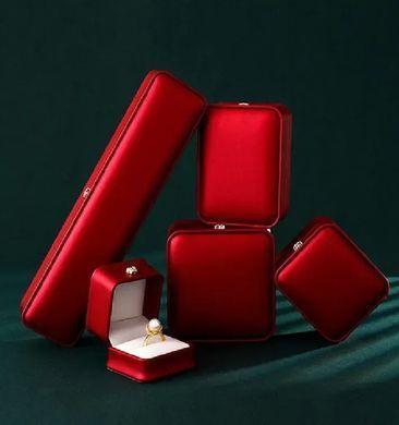 Vinyl jewelry box for ring